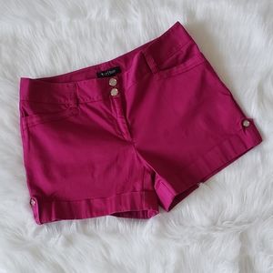 WHITE HOUSE BLACK MARKET FUSHIA COLORED SHORTS